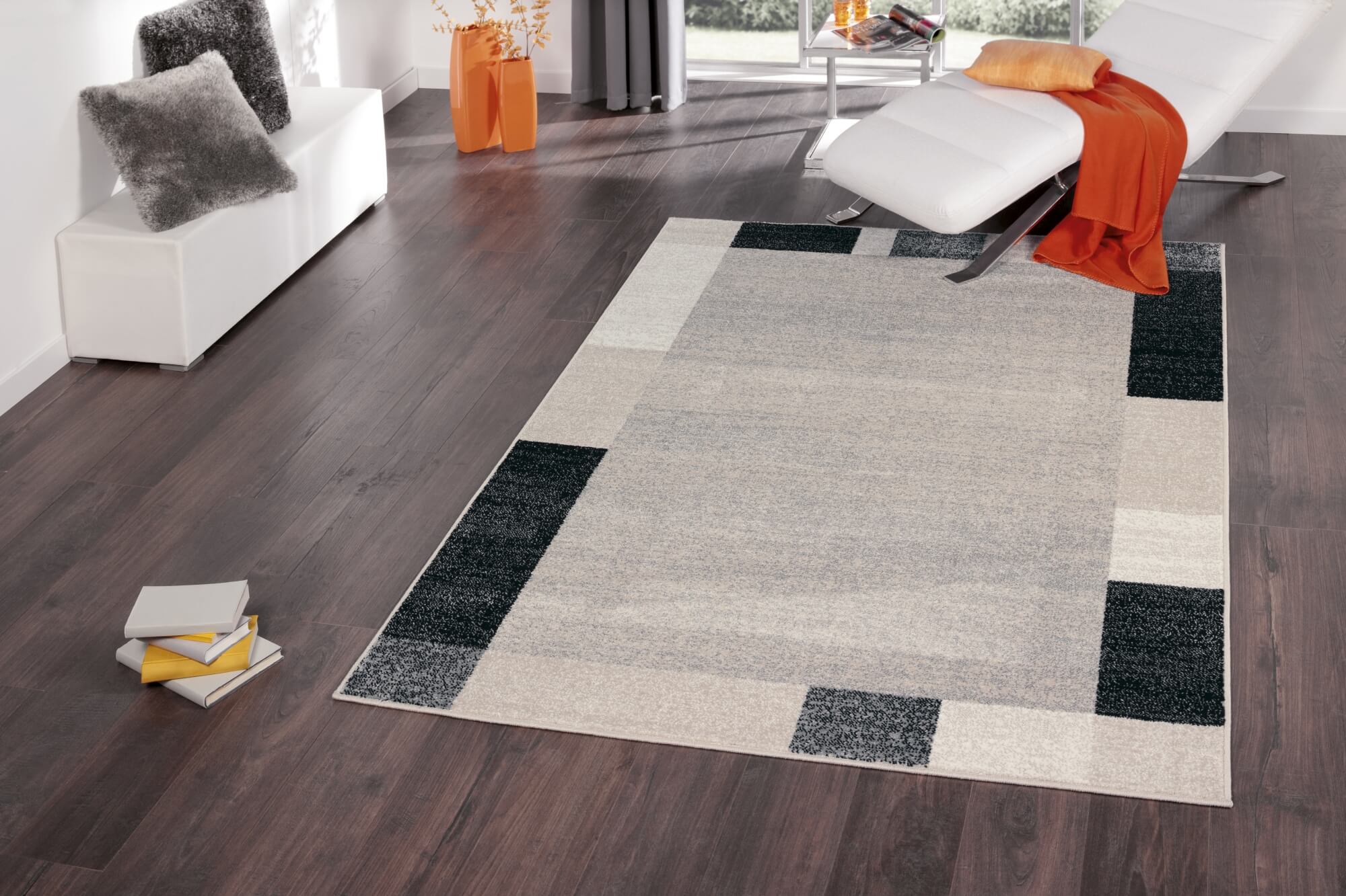 Teppich Ylva – Kurzflor in Grau – weich, pflegeleicht & modern für Wohnzimmer