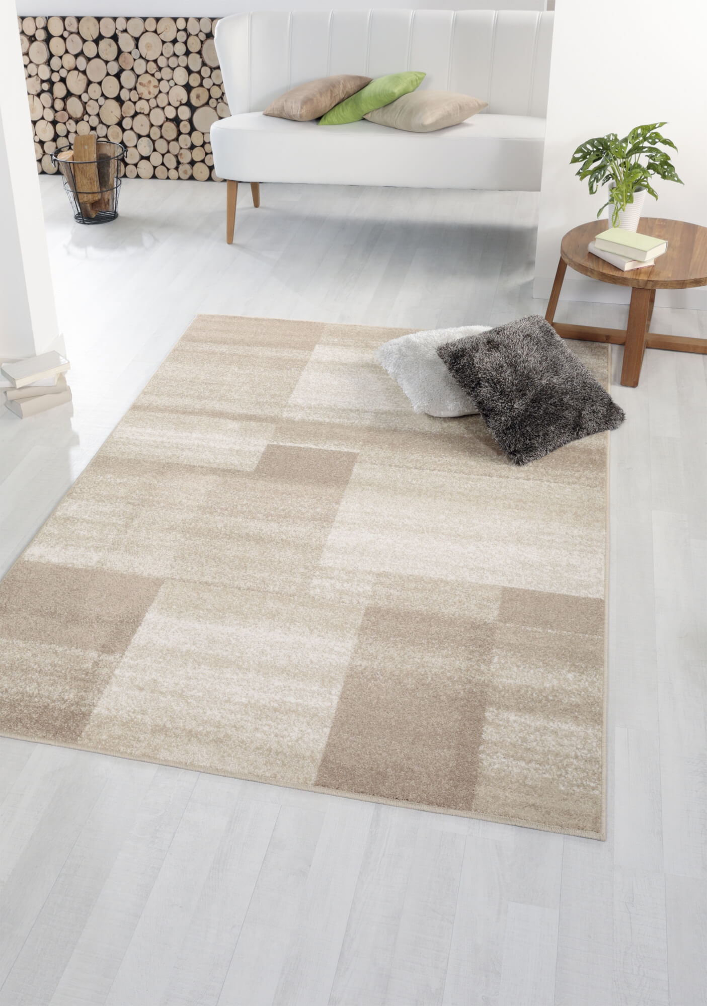 Teppich Ylva – Beige mit dezenter Linienoptik – Kurzflor – zeitlos & pflegeleicht für jeden Raum