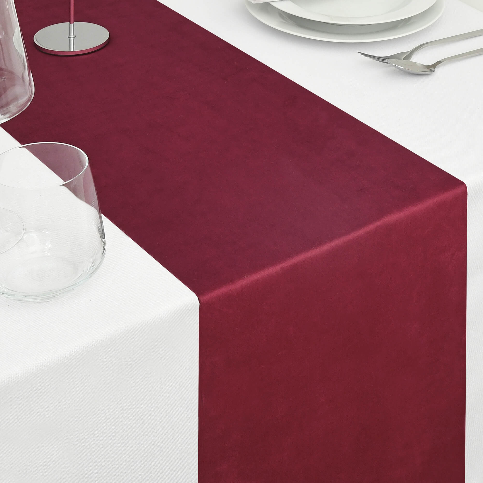 Tischläufer Samt Rot 5 m – Weicher Stoff mit Mattem Glanz, 28 cm Breite, Elegante Tischdeko für Weihnachten, Hochzeiten, Geburtstage & Events